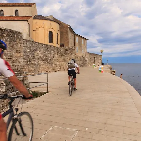 Apartament In With Balcony, Air Conditioning, Wifi 819-2 *