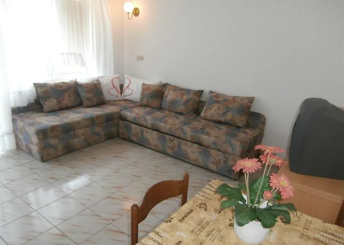 In With Balcony, Air Conditioning, Wifi 819-2