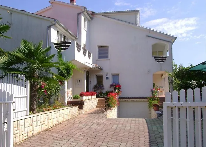 In With Balcony, Air Conditioning, Wifi 819-2 Lejlighed Poreč