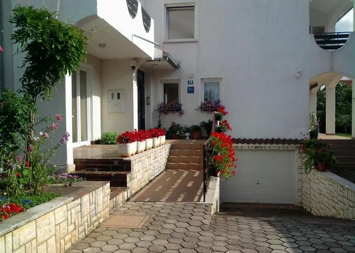 In With Balcony, Air Conditioning, Wifi 819-2 Poreč