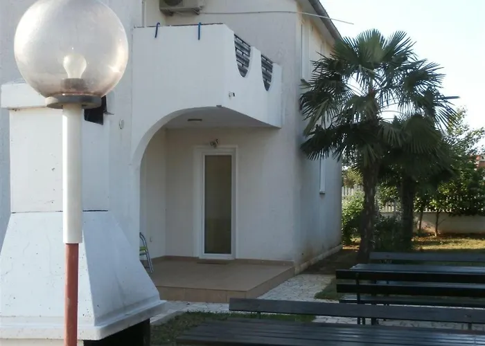 In With Balcony, Air Conditioning, Wifi 819-2 Lejlighed Poreč