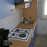 In With Balcony, Air Conditioning, Wifi 819-2 *