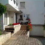 In With Balcony, Air Conditioning, Wifi 819-2 Poreč