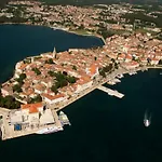 In With Balcony, Air Conditioning, Wifi 819-2