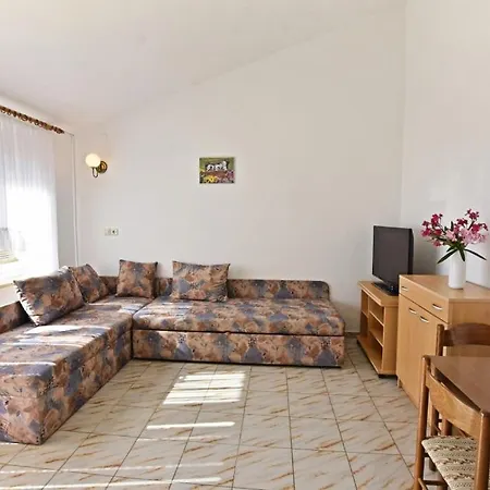 In With Balcony, Air Conditioning, Wifi 819-2