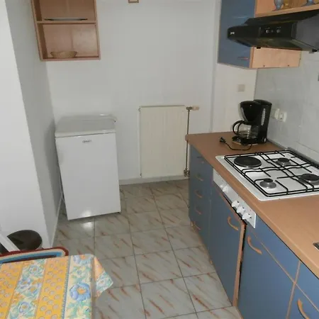 Appartement In With Balcony, Air Conditioning, Wifi 819-2 *