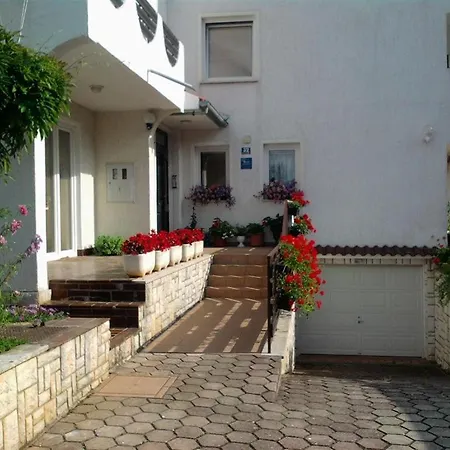 In With Balcony, Air Conditioning, Wifi 819-2 Porec