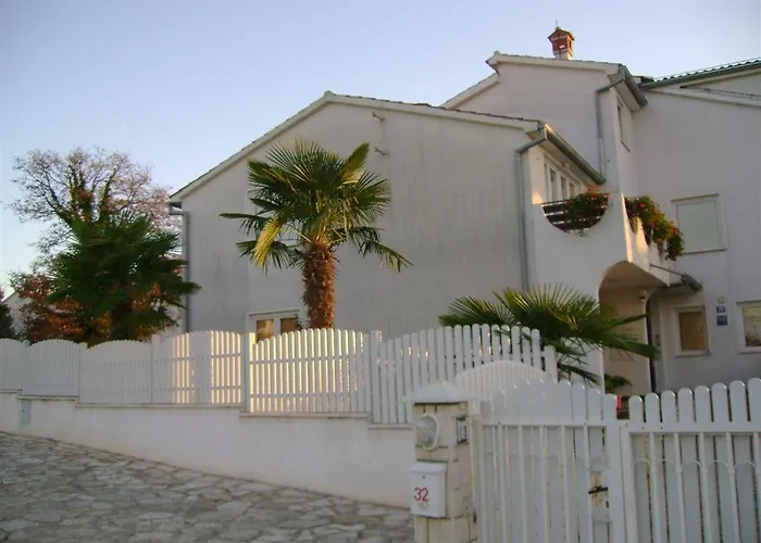 In With Balcony, Air Conditioning, Wifi 819-2