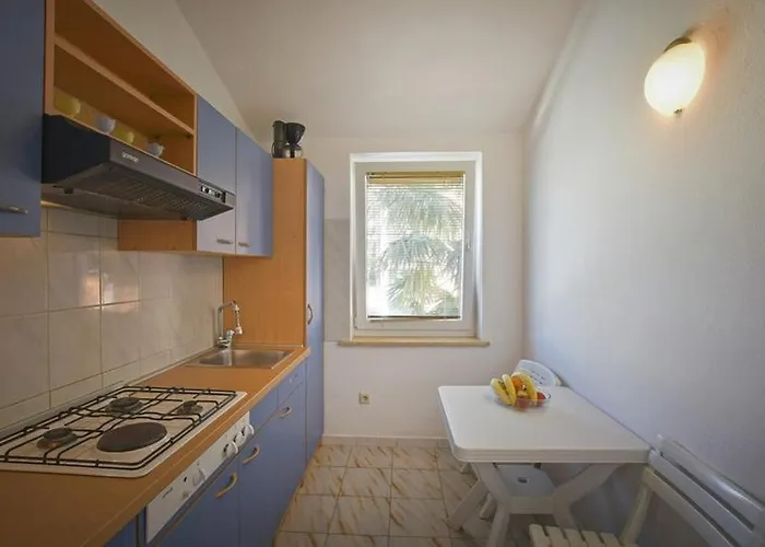 Apartman In With Balcony, Air Conditioning, Wifi 819-2